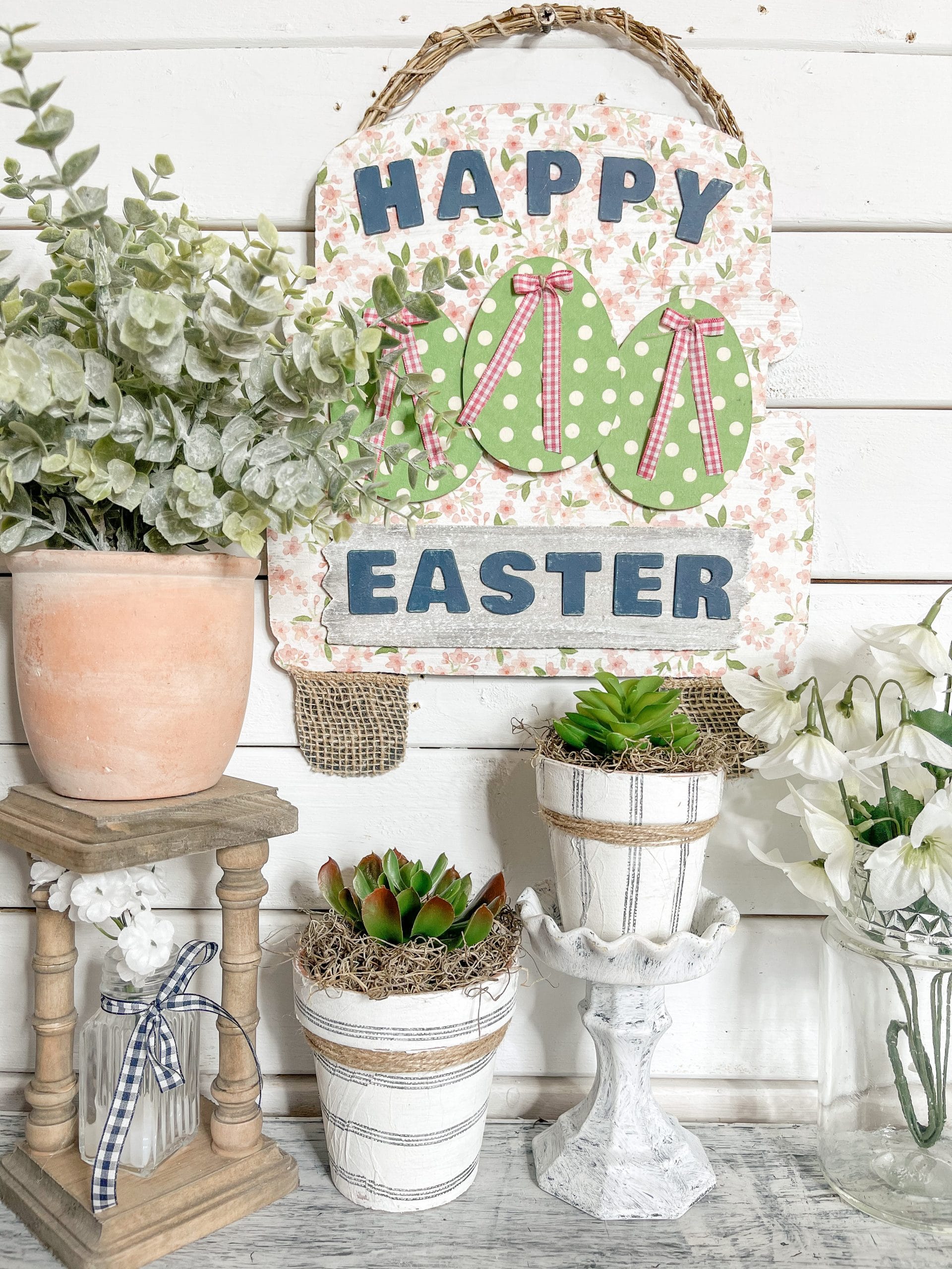 DIY Modern Farmhouse Easter Décor with FREE Printables - Party Ideas