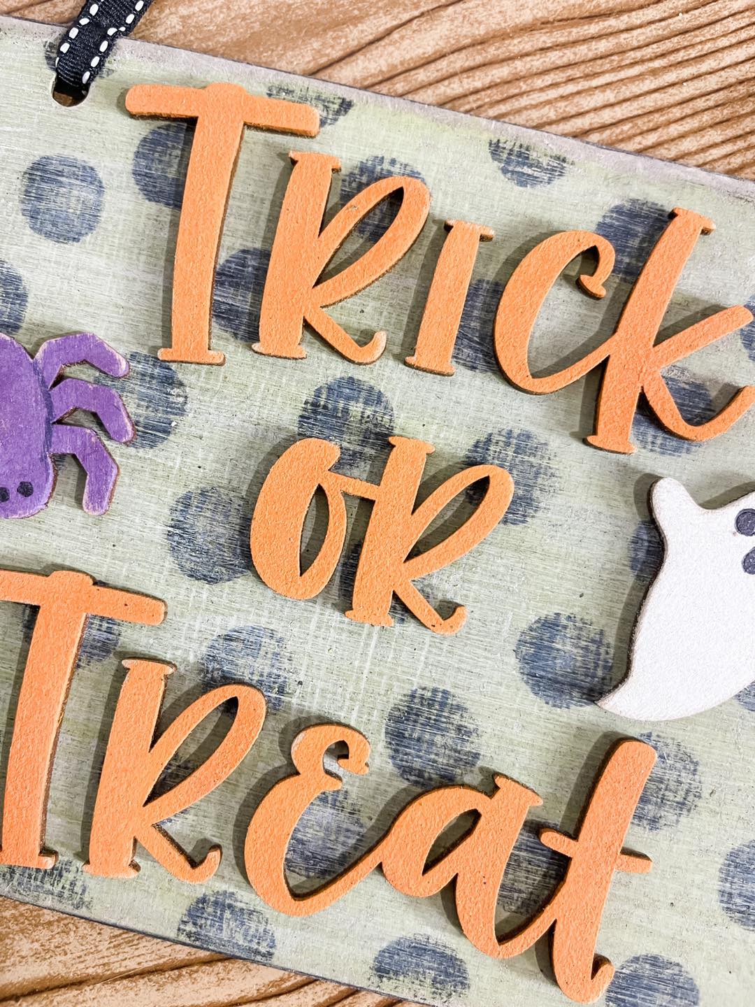 Reversible Trick or Treat Sign